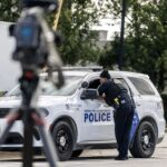Niño saca pistola cargada de su mochila en una guardería de Michigan; padre policía queda detenido