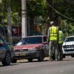 Golpe al transporte irregular: autoridades fiscalizan 15 vehículos en corredores del Gran Santo Domingo