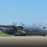 Avión con cargamento militar del El Salvador aterriza en el AILA